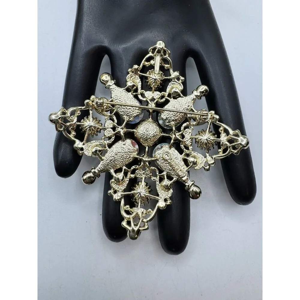 Vintage Sarah Coventry "Galaxy" Brooch Maltese Cross Confetti Lucite From 60s - Picture 5 of 9